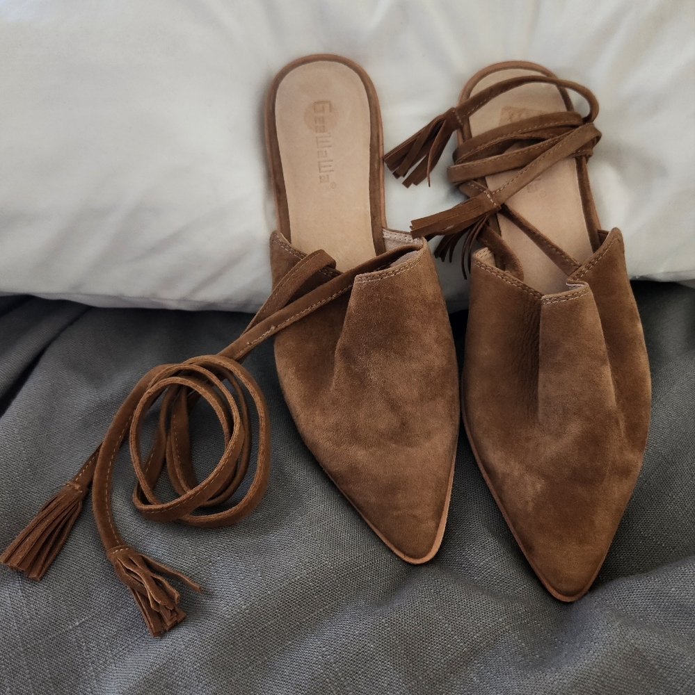 Leather Ankle Tie flats